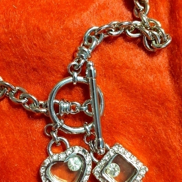 MESMERIZE with this Necklace!! - Picture 3 of 5